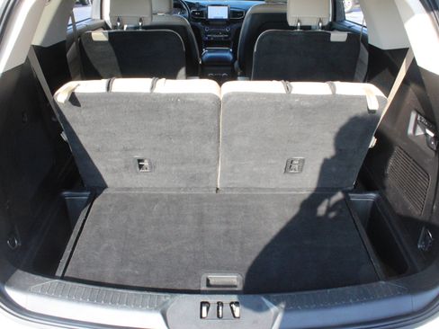 Used 2020 Ford Explorer Limited AWD/4WD image 31