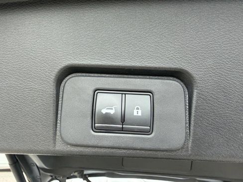 Used 2023 Nissan Rogue SV w/ SV Premium B Package AWD/4WD image 43