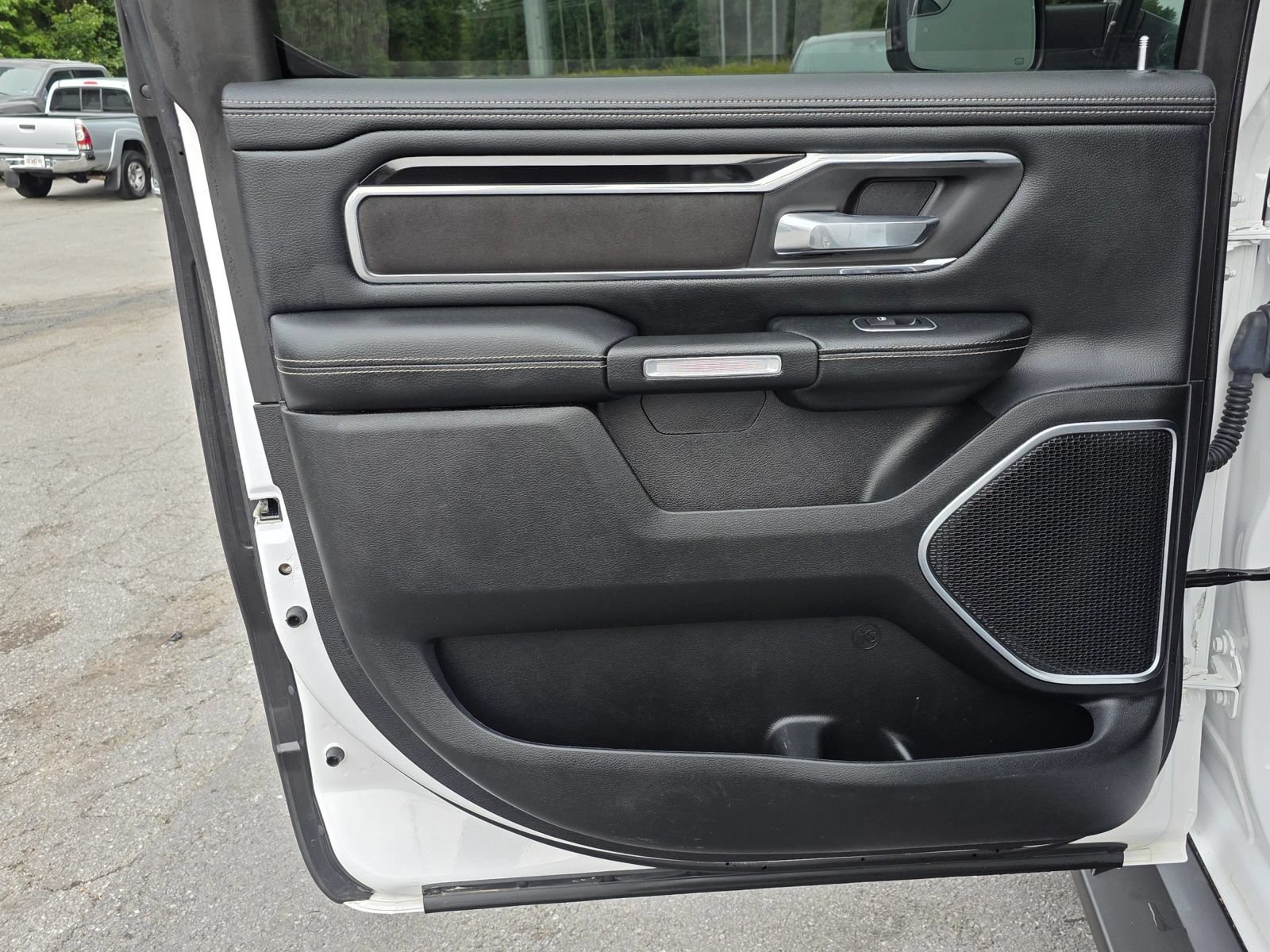 Used 2020 RAM 1500 Laramie w/ Sport Appearance Package AWD/4WD image 27