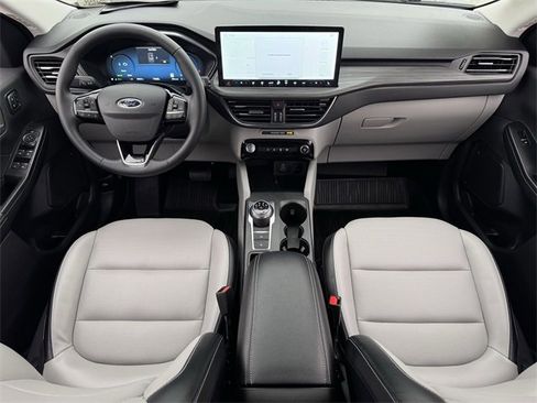 Certified 2025 Ford Escape Platinum image 10