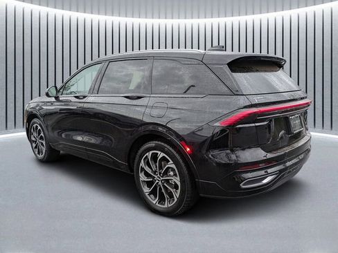 New 2026 Lincoln Nautilus Reserve image 5