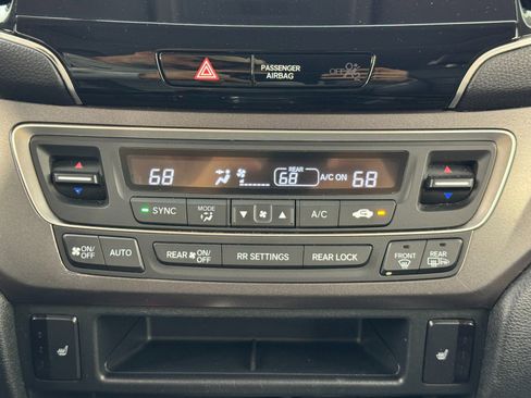 Used 2022 Honda Pilot Special Edition image 26