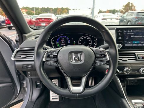 Used 2022 Honda Accord Sport image 17