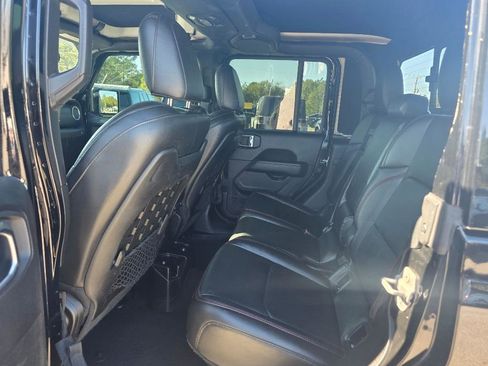 Used 2020 Jeep Gladiator Rubicon image 7