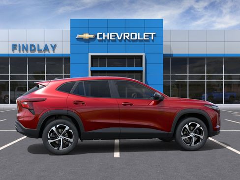 New 2026 Chevrolet Trax RS FWD image 5