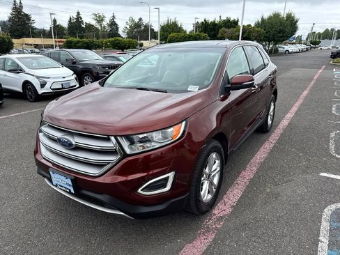 Used 2016 Ford Edge SEL w/ Equipment Group 201A AWD/4WD image 3