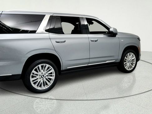Certified 2025 Cadillac Escalade Premium Luxury w/ Touring Package AWD/4WD image 5