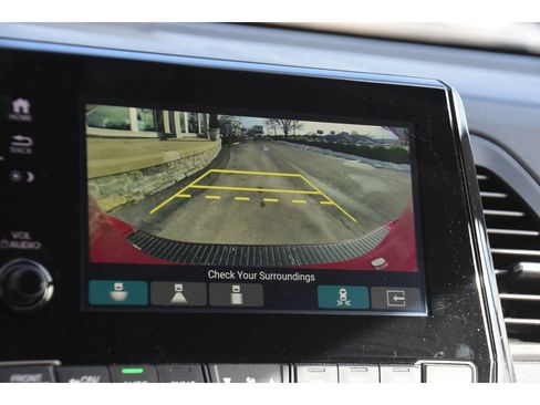 Used 2024 Honda Odyssey Touring image 24