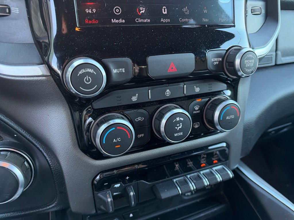 Used 2019 RAM 1500 Big Horn AWD/4WD image 12