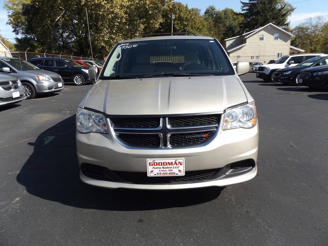 Used 2015 Dodge Grand Caravan SXT FWD image 2