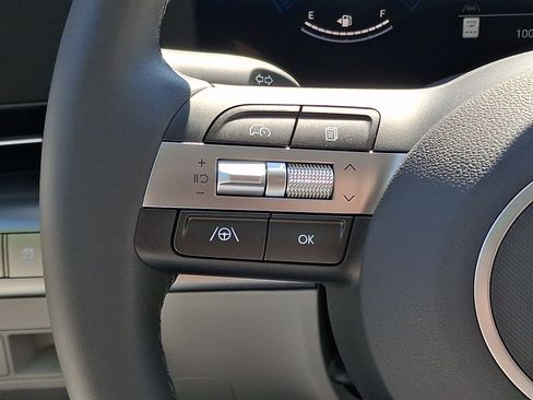 Used 2025 Hyundai Kona SEL AWD/4WD image 20