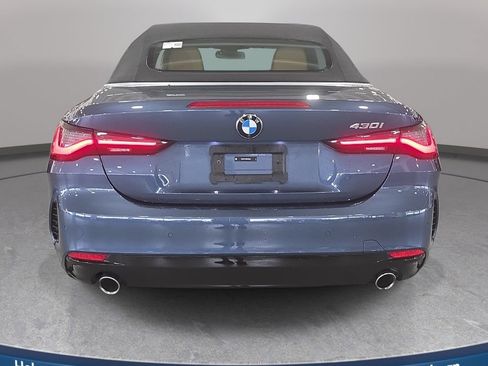 Used 2024 BMW 430i Convertible w/ Premium Package RWD image 7