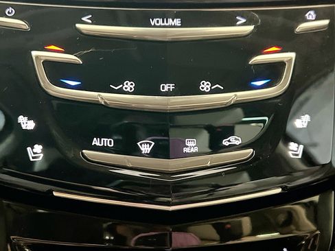 Used 2015 Cadillac SRX Premium image 12