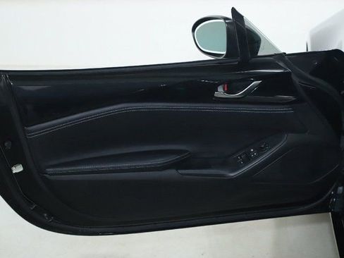 Used 2022 MAZDA MX-5 Miata RF Grand Touring image 32