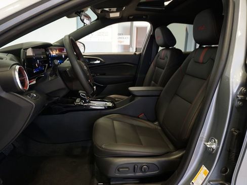 New 2026 Chevrolet Trax RS w/ Sunroof Package image 10