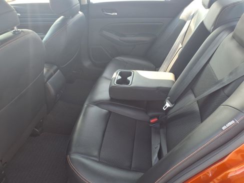 Used 2022 Nissan Altima 2.5 SR AWD/4WD image 6
