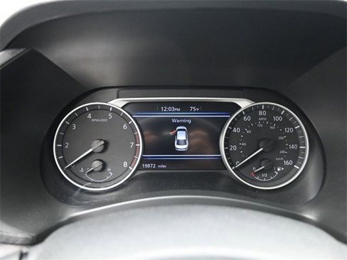 Used 2025 Nissan Sentra SR w/ SR Premium Package image 11