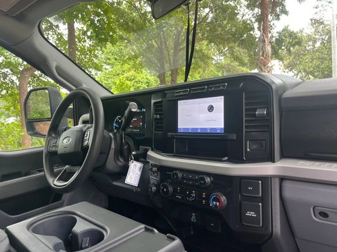 Used 2024 Ford F250 XLT w/ FX4 Off-Road Package AWD/4WD image 17