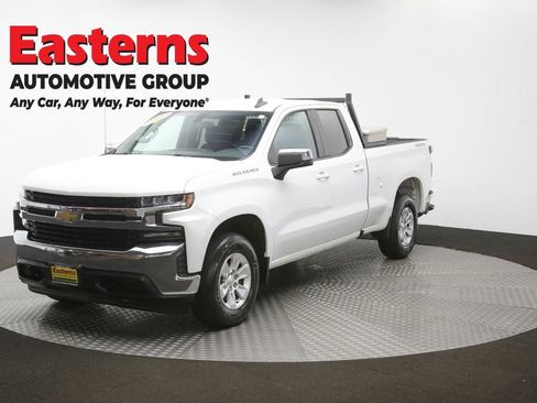 Used 2021 Chevrolet Silverado 1500 LT AWD/4WD image 57
