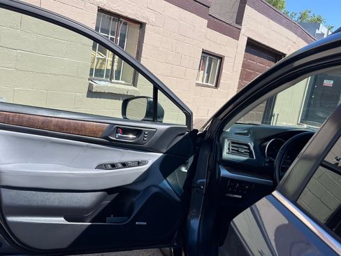 Used 2018 Subaru Outback 2.5i Limited AWD/4WD image 10