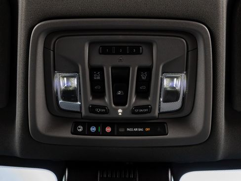 Used 2025 GMC Sierra 1500 Denali image 29