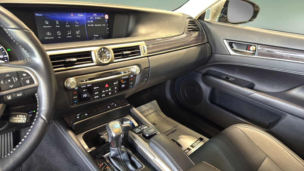 Used 2017 Lexus GS 350 AWD w/ Premium Package image 34