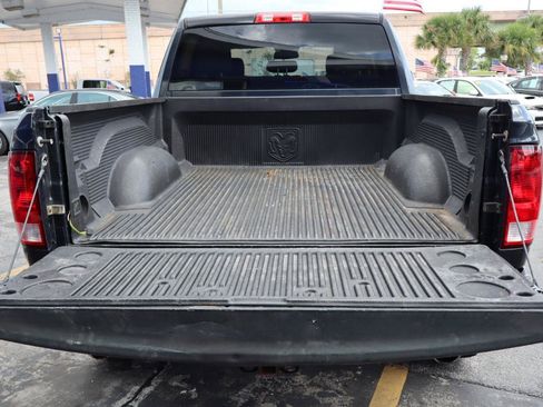 Used 2016 RAM 1500 Express RWD image 11
