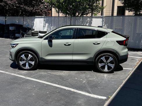 Used 2023 Volvo C40 P8 Recharge Plus w/ Climate Package AWD/4WD image 4