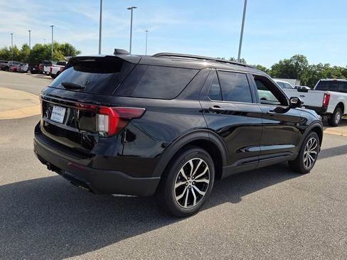 New 2026 Ford Explorer ST-Line RWD image 11