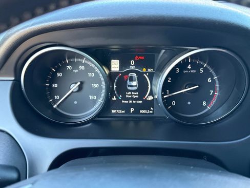 Used 2017 Land Rover Discovery Sport HSE image 30