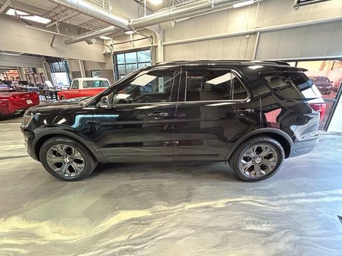 Used 2018 Ford Explorer Sport AWD/4WD image 37