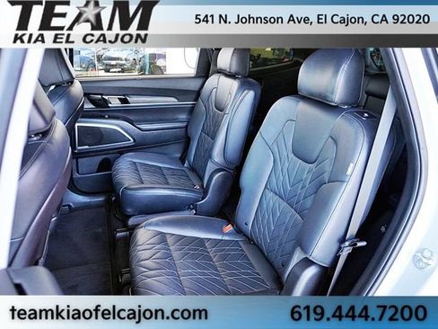 Certified 2025 Kia Telluride AWD image 18