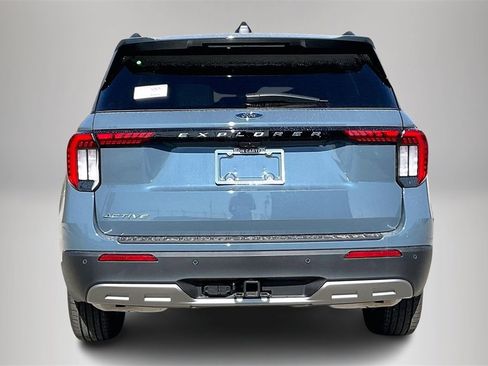 New 2026 Ford Explorer Active w/ Active Comfort Package image 3