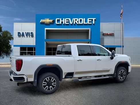 Used 2021 GMC Sierra 3500 Denali w/ Denali Ultimate Package AWD/4WD image 3