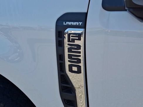 Used 2026 Ford F250 Lariat w/ FX4 Off-Road Package AWD/4WD image 32