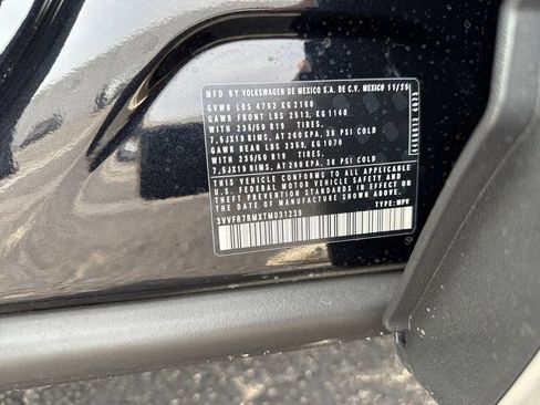 New 2026 Volkswagen Tiguan SE image 28