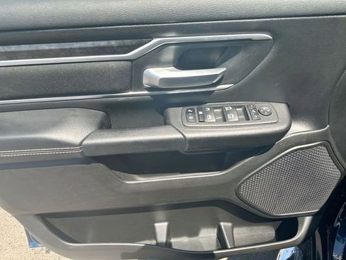 Used 2023 RAM 1500 Big Horn AWD/4WD image 15