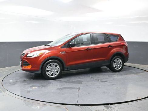 Used 2016 Ford Escape S FWD image 9