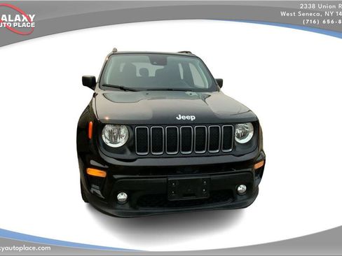 Used 2022 Jeep Renegade Latitude w/ Convenience Group AWD/4WD image 3