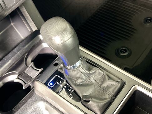 Used 2020 Toyota Tacoma SR5 image 24