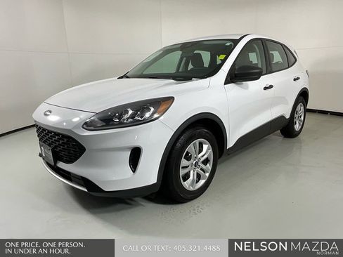 Used 2021 Ford Escape S FWD image 3