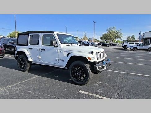 Used 2024 Jeep Wrangler Unlimited Sahara w/ Safety Group image 35