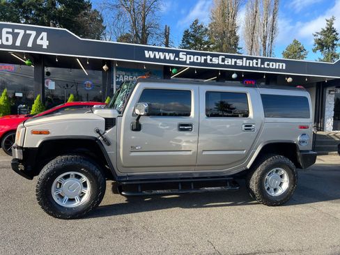 Used 2005 HUMMER H2 w/ Preferred Equipment Group AWD/4WD image 2