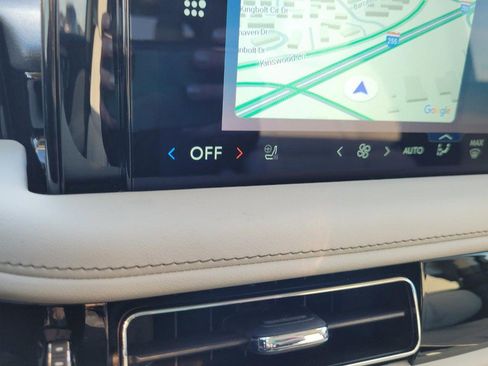 New 2026 Lincoln Aviator Reserve AWD/4WD image 24