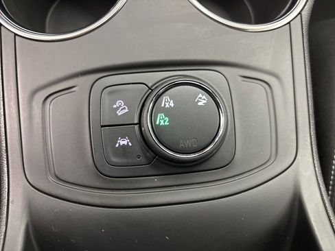 Used 2024 GMC Terrain SLE AWD/4WD image 24