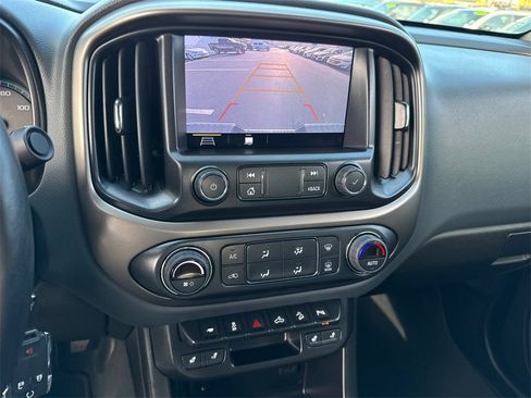 Used 2022 Chevrolet Colorado Z71 image 31