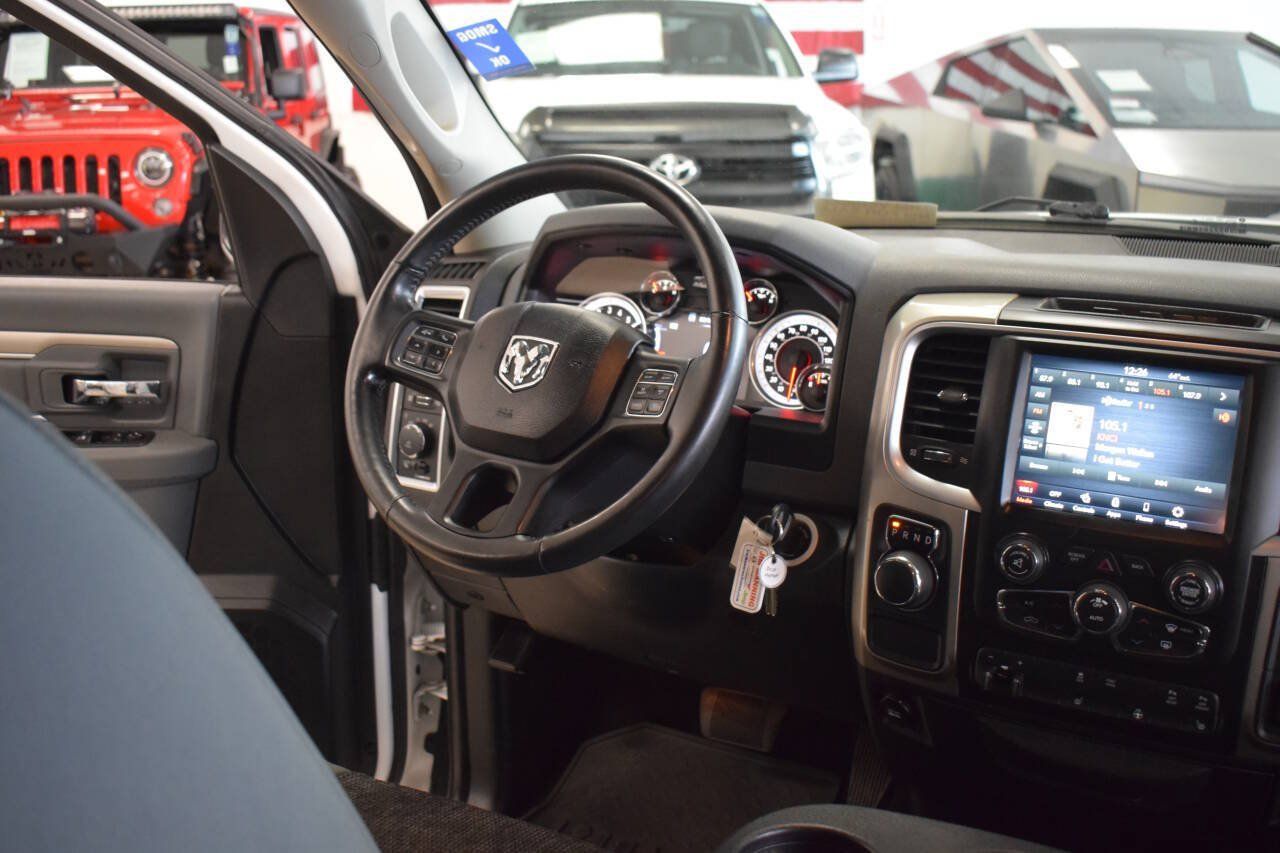 Used 2018 RAM 1500 Big Horn RWD image 37