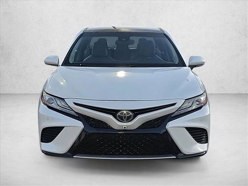 Used 2018 Toyota Camry XSE image 2