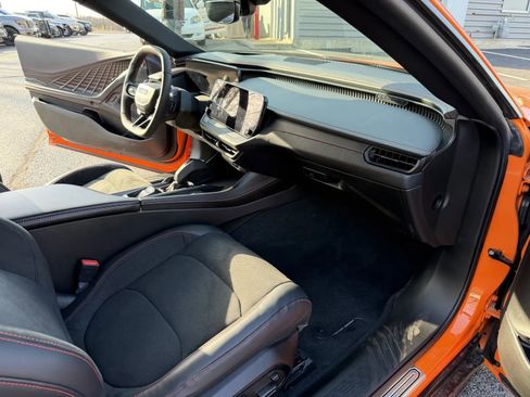 Used 2025 Dodge Charger R/T Scat Pack w/ Track Pack image 10