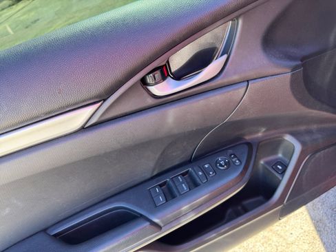 Used 2021 Honda Civic Sport image 11